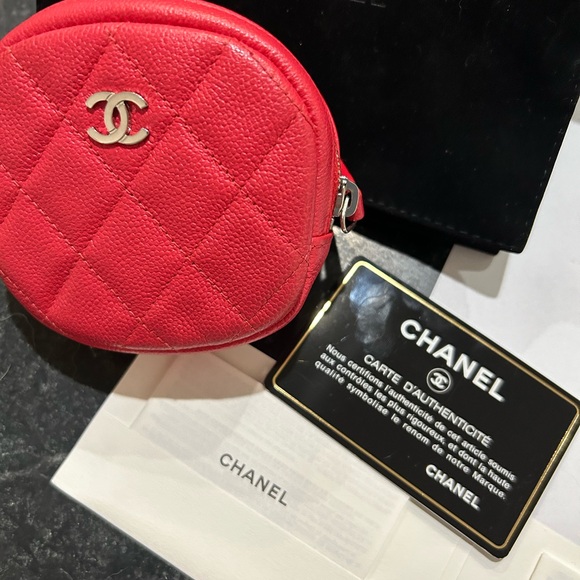 ❤️Sold Chanel Case❤️ - Picture 3 of 5